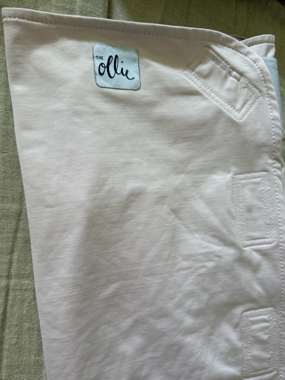 The Ollie swaddle wrap - light pink, petal pink GUC